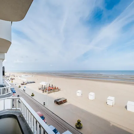 On Belgian Coast With Sea View, Cleaning Included *